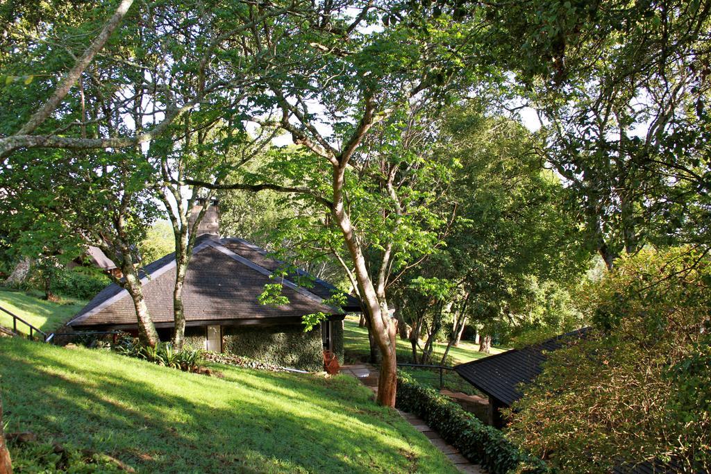 Отель The Aberdare Country Club Mweiga Экстерьер фото